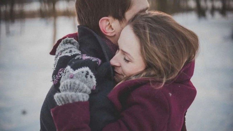 Show love to your partner with these different hugs